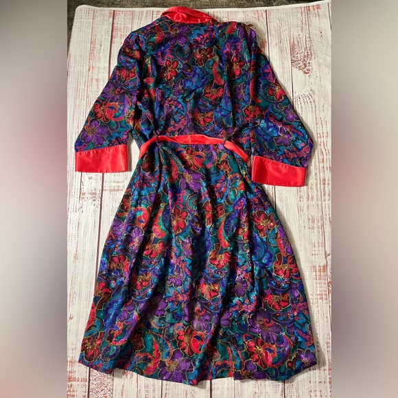 Victoria's Secret Gold Label Vintage Floral Satin Robe with Red Trim size M/L - Picture 2 of 4